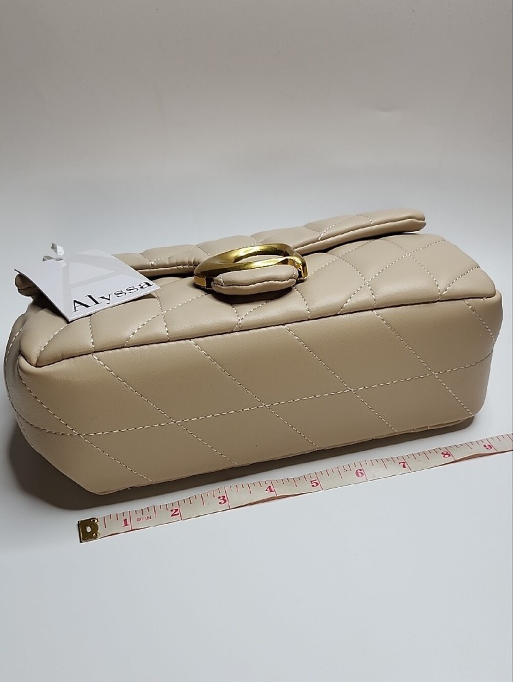 Alyssa Quilted Cream Shoulder Bag with Gold Hardware - Picture 4 of 8